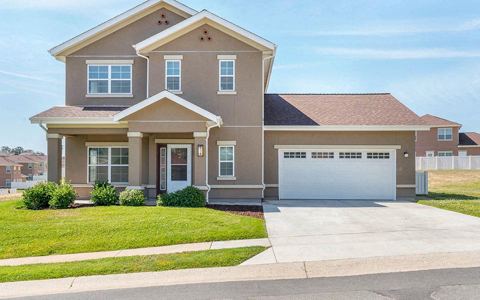 Beale AFB Homes Family housing at Beale AFB, CA Photos